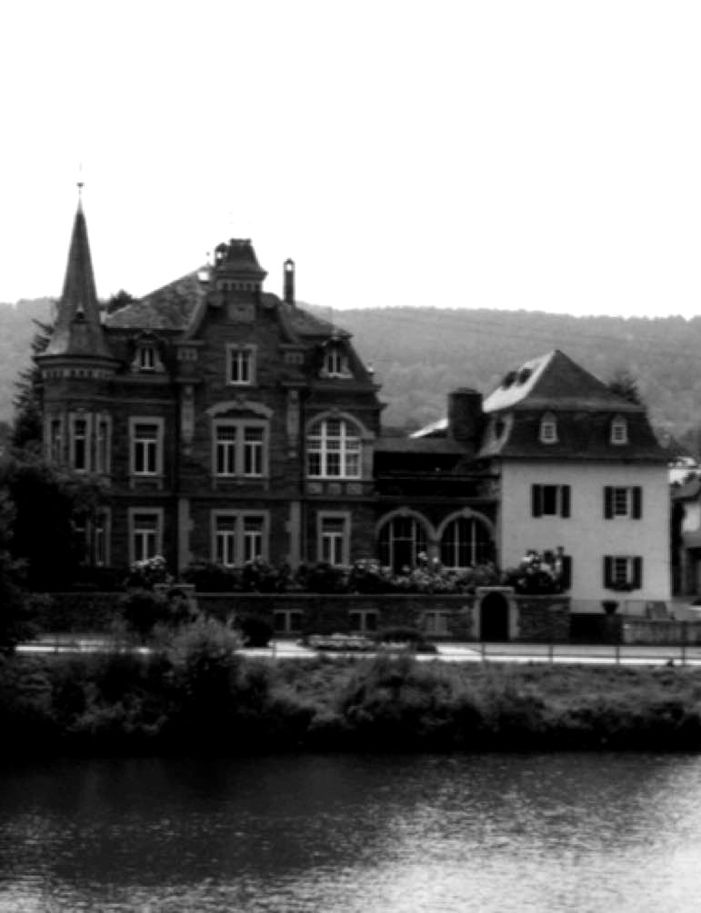 Weingut Joh. Jos. Prüm an der Uferallee in Wehlen